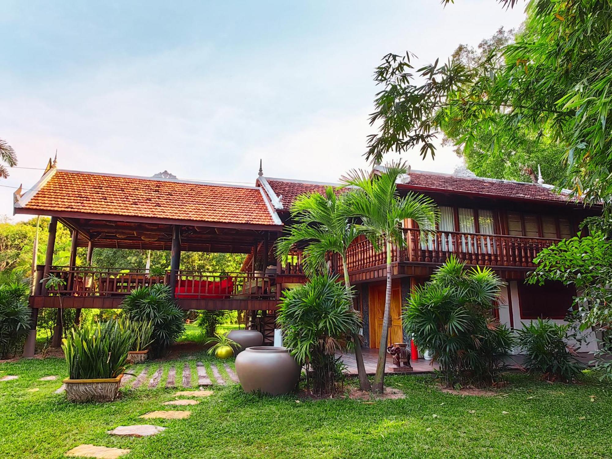 Devi Kampot Resort At Phum Kampot Room photo